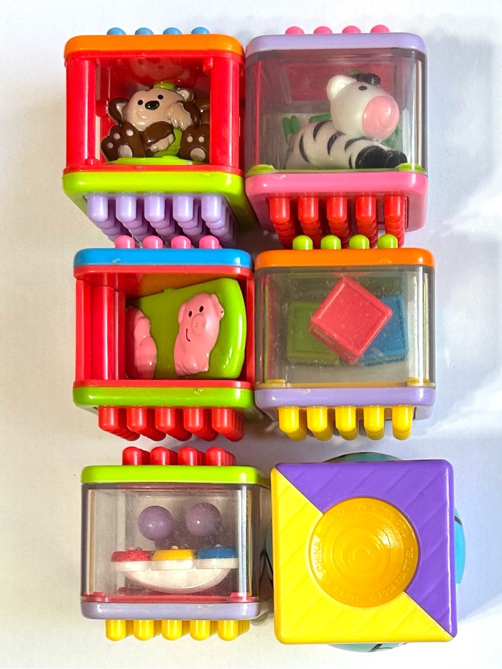 6 Vintage Fisher-Price Classic Peek-A-Boo Blocks Stackable Knobs Nubs. Set #9.